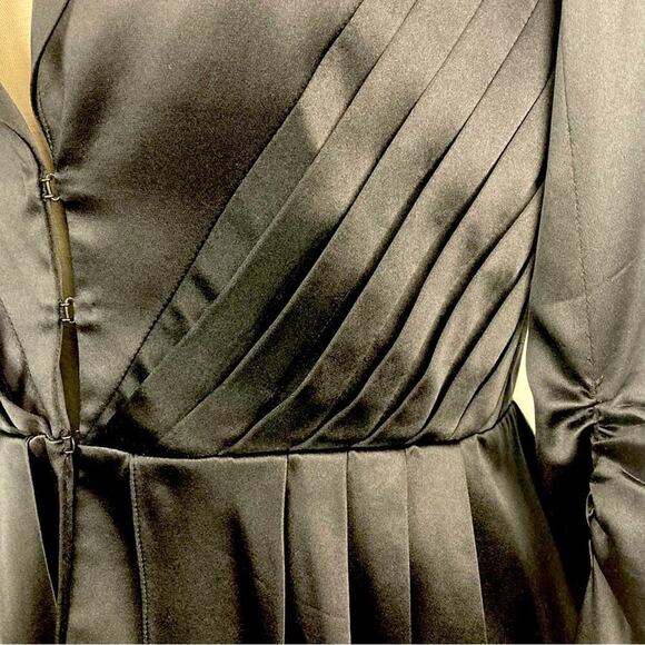 ALICE + OLIVIA Silk Blazer Jacket in Black - Size XS - Picture 6 of 10